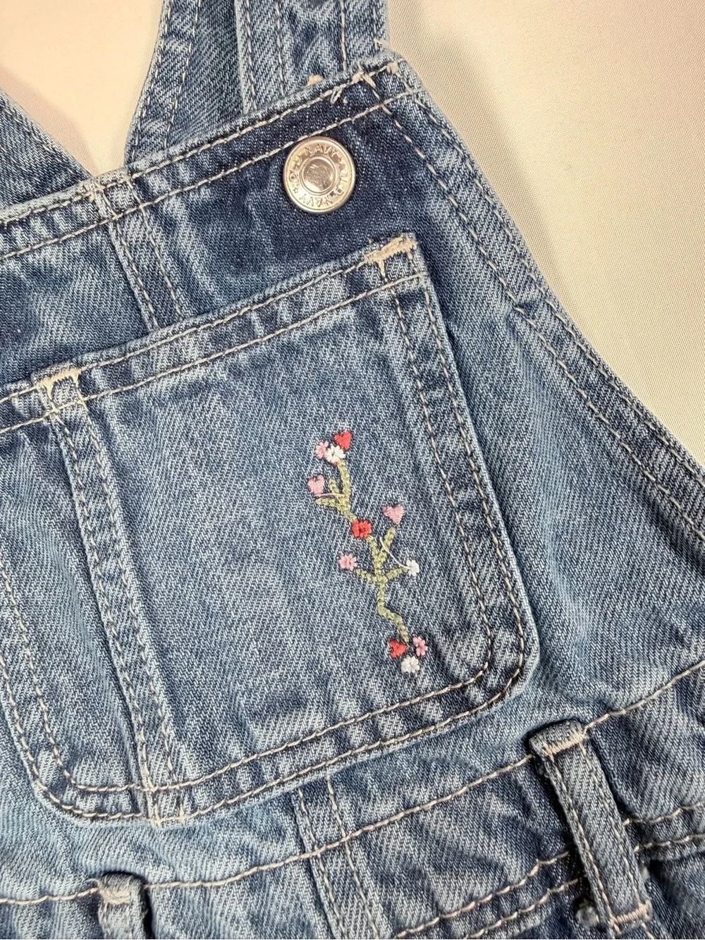 OLD NAVY Baby Girls' Floral Denim Vestbak Overalls Country Cottagecore 18-24M